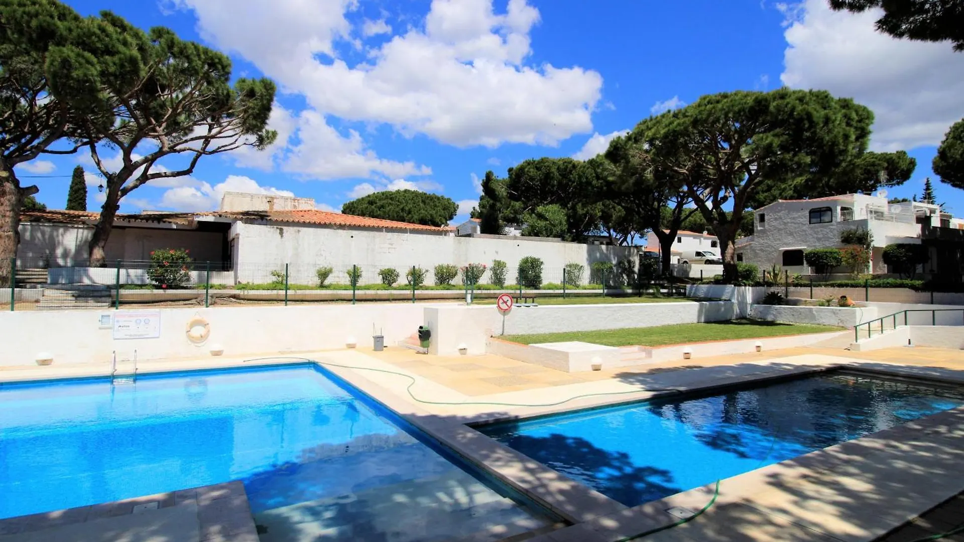 Albufeira Acoteias Villa With Pool By Homing location