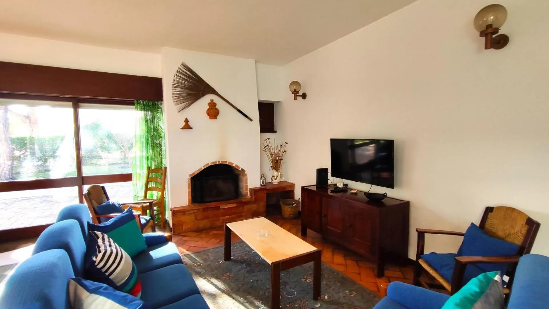 Albufeira Acoteias Villa With Pool By Homing Portugal